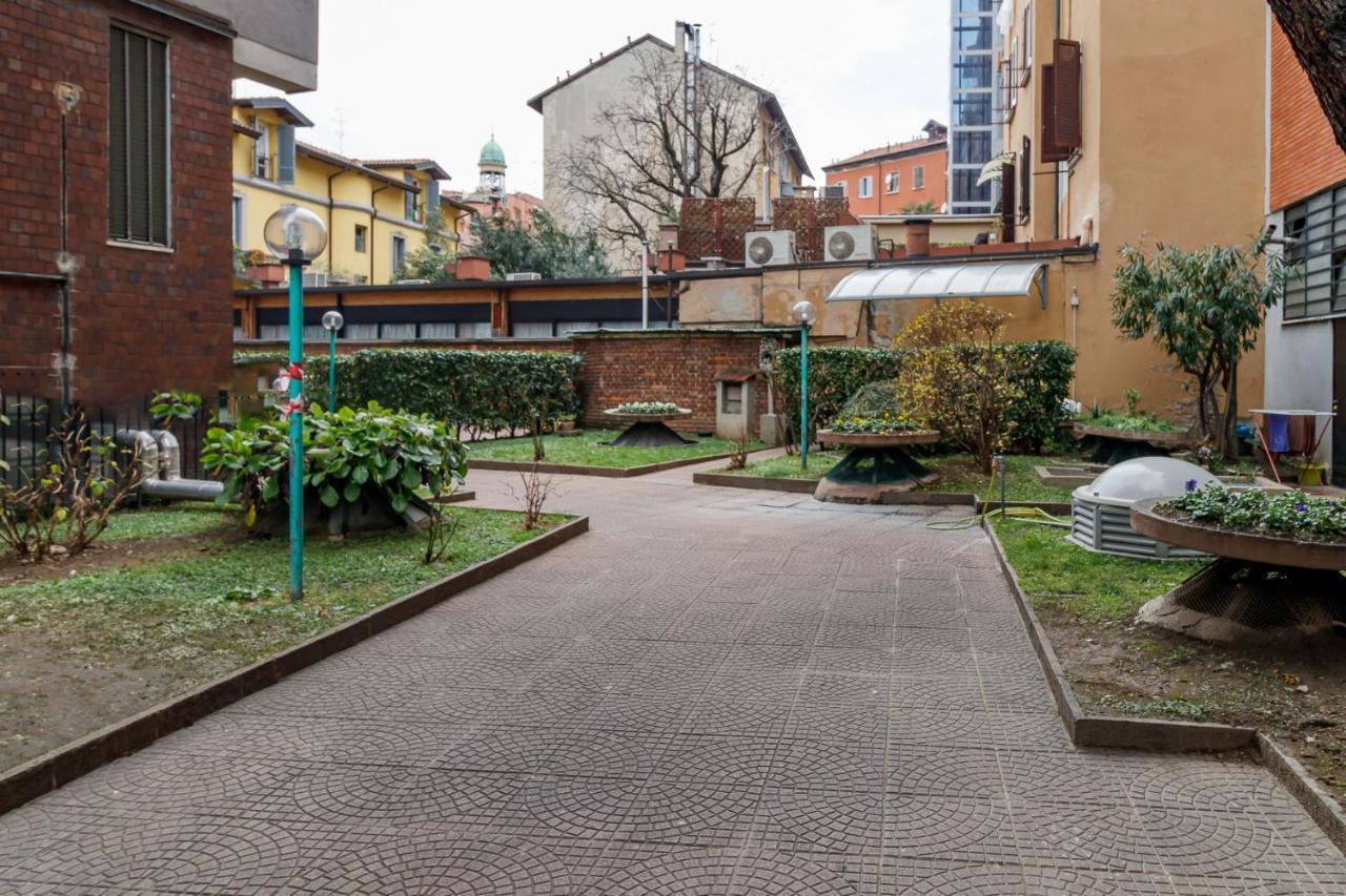 New Close To Metro Station - City Center Apartment *