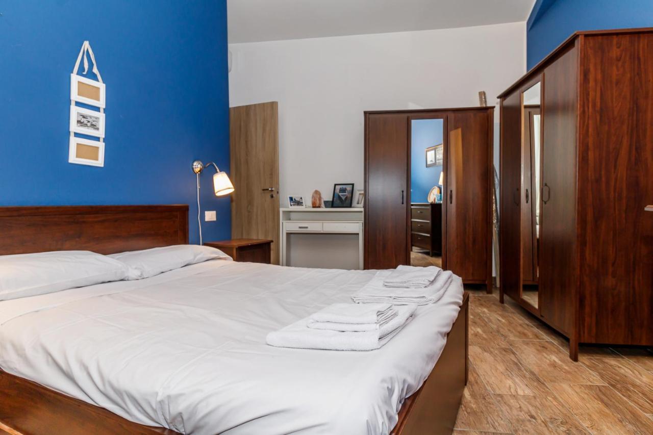 New Close To Metro Station - City Center Apartment