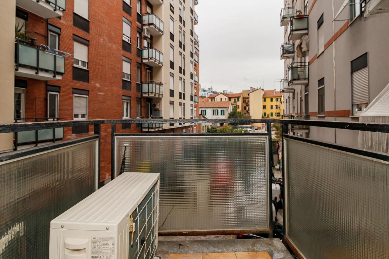 New Close To Metro Station - City Center Apartment Mailand